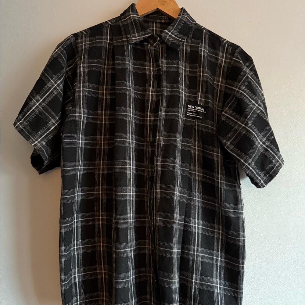 Black Plaid Oversized Button-down Short Sleeve Shirt